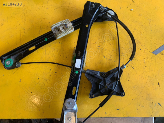 VOLKSWAGEN PASSAT SOL ÖN CAM KRİKOSU 3G0837461