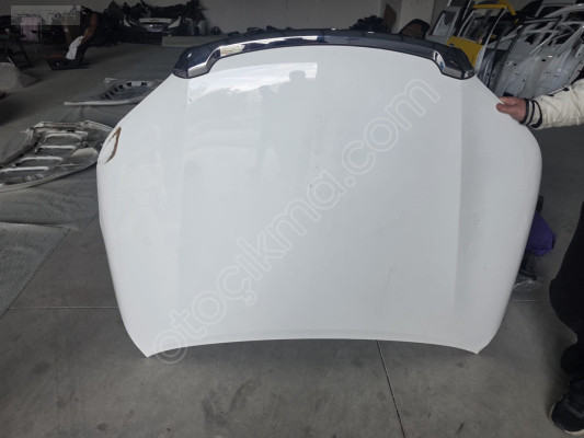 TOYOTA HILUX BEYAZ MOTOR KAPUTU ORJINAL LOKALLİK