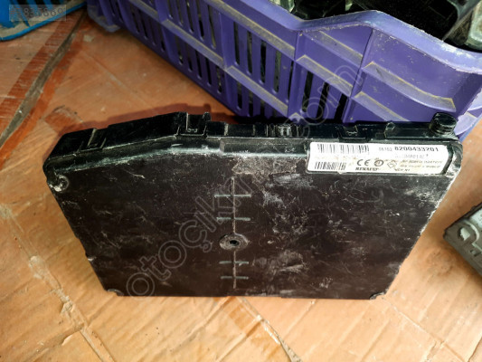 Renault Megane Uch beyni 8200433201