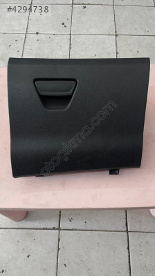 COURİER TORPİDO KAPAĞI ORJİNAAL ÇIKMA PARÇAA