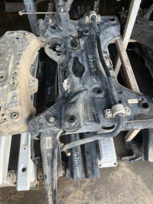 OPEL ZAFİRA MOTOR ALT TRAVERSİ