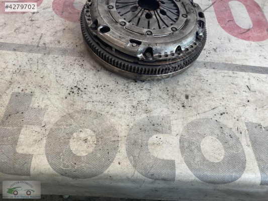 VW AUDİ SKODA SEAT 1.6TDI CAY VOLANTLI SET 03L141025K