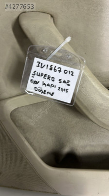 SKODA SUPER B ÇIKMA KAPI DÖŞEMESİ - SAĞ ÖN -  3V1867012