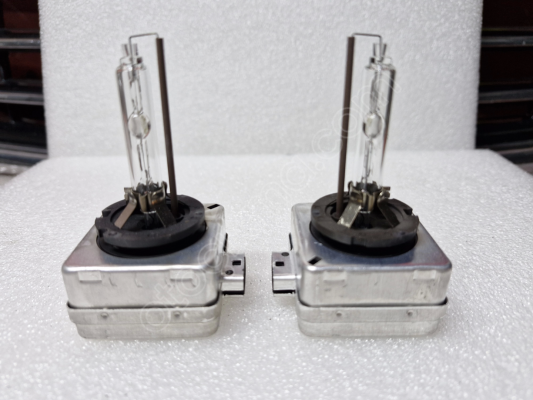 BMW F10 520 F30 320 FAR ZENON AMPUL TAKIM D1S ORJİNAL PHILIPS