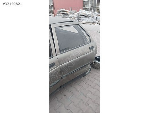 Lada Vega Sol Arka Kapı