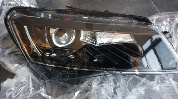 SKODA SÜPER B SAĞ FAR LED XENON 2016 2019 3V1941016A C CAM