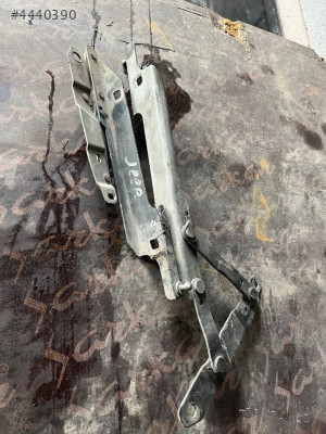 JEEP CHEROKEE KJ ÖN KAPUT MENTEŞESİ