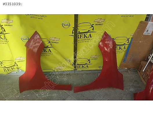 OPEL CORSA F ÇAMURLUK KIRMIZI ÇIKMA ORJİNAL YEDEK PARÇA