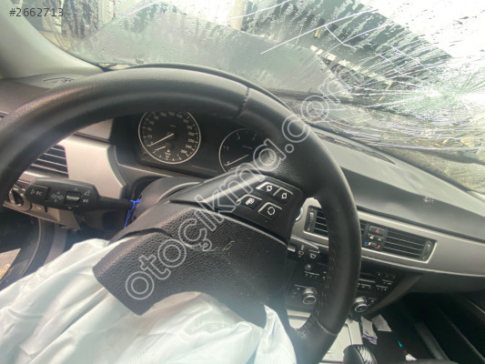 BMW E90 GÖSTERGE SAATİ OTO FEDAİ