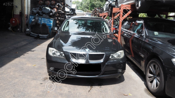 BMW 3 Serisi E90 için Motor Kaputu ve Çamurluklar - Oto Çıkma Par