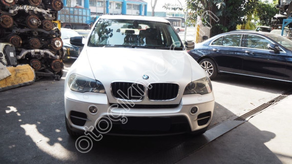BMW X5 Sol Ön Far ve Stop Lambaları - Oto Çıkma Parçalar