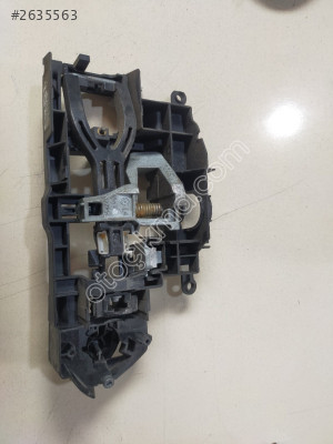 BMW5 F10 SOL ARKA KAPI KOLU BRAKETİ X3717564911
