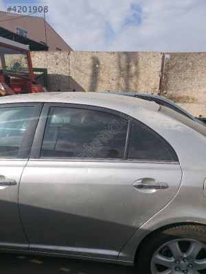 2003-2009 TOYOTA AVENSİS ÇIKMA SOL ARKA DOLU KAPI