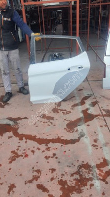 FORD FİESTA 19/22 SOL ARKA KAPI SEFALILAR OTO CIKMA