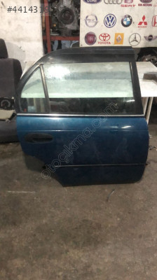 1993-1997 TOYOTA COROLLA SAĞ ARKA KAPI