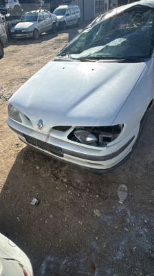 Megan 1 yedek parçaları