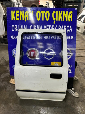 TOYATA HİLÜX SOL ARKA KAPI