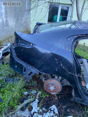 renault latitude orjınal hatasız sağ arka çamurluk