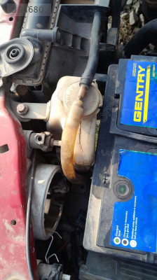 Mitsubishi karizma silecek su bidonu yedek parça
