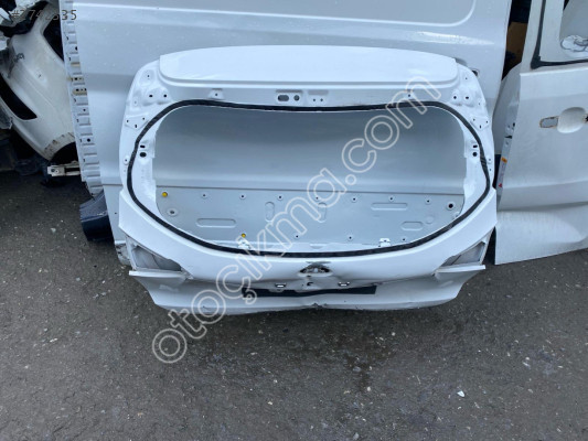 MİRİM OTODAN FORD FOCUS 4 HB BAGAJ KAPAĞI