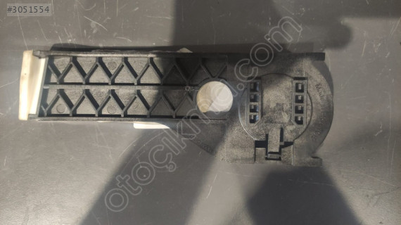 MERCEDES B W246 W117 W156 W176 SAĞ RADYATÖR TUTUCU 2465040240 SO