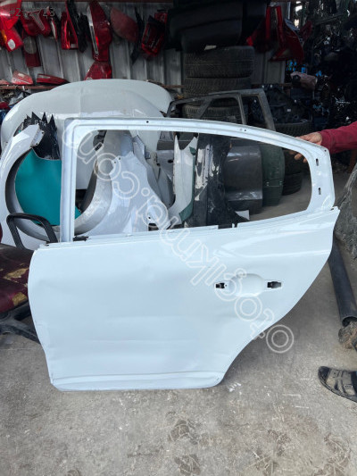 Renault Taliant çıkma arka sol kapı