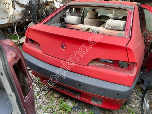 Orjinal Çıkma Alfa Romeo 146 Arka Tampon - Temiz ve Kullan