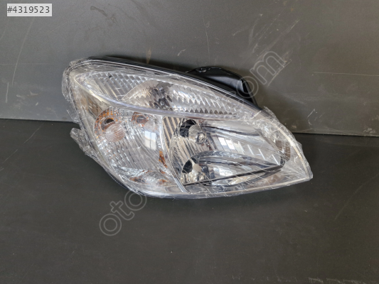 KİA RİO SAĞ ÖN FAR MOTORSUZ SIFIR 2005-2010
