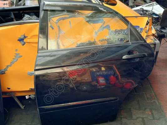 KİA CERATO SOL ARKA KAPI 04 - 09 SEDAN
