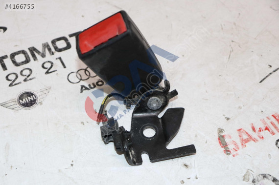 MERCEDES E SERİSİ A212 W212 SOL ARKA EMNİYET KEMER TOKASI