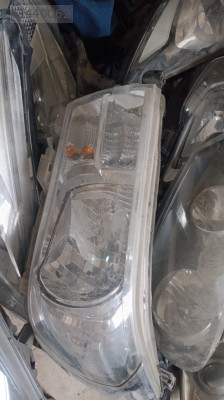 Çıkma Toyota Hilux Sol Ön Far - Orijinal ve Temiz