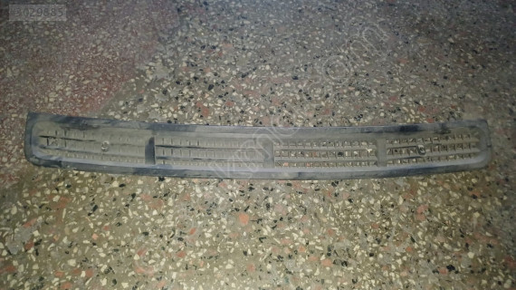 2006-2013 Ford Transit Motor Kaputu Havalandırma Izgarası