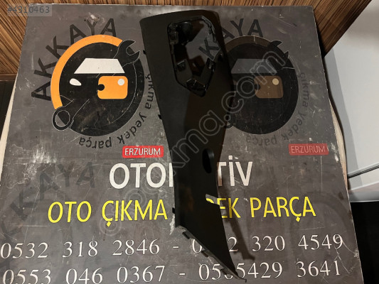 769186022R Clio 5 Sol Arka Direk Kaplaması Orjinal Çıkma