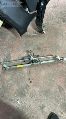 2009 DODGE NITRO ÇIKMA ORJINAL  SILECEK MOTORU MEKANİZMASI