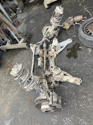 BMW G20 ÖN TAŞIYICI OTO FEDAİ