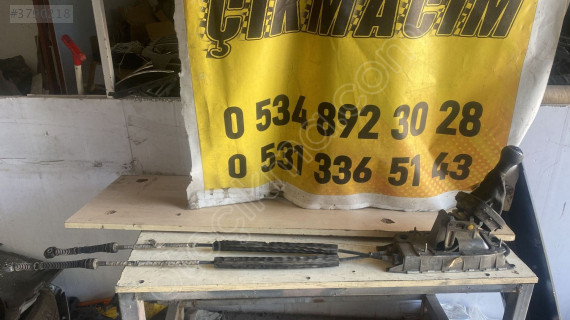 octavia 2005 1.6 benzinli vites mekanizması halatları 1K0711061A