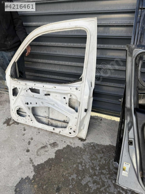 Citroen berlingo sağ ön kapı