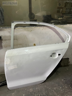 VOLKSWAGEN JETTA SOL ARKA KAPI ÇIKMA ORİJİNAL 2011-18