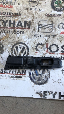 74231-0D690 Toyota Yarıs 15 sağ kapı çekme kolu ve cam açma düğme