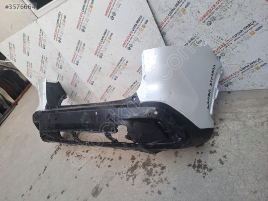 Toyota Corolla cros arka tampon çıkma