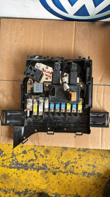 97061030301 PORSCHE PANAMERA SİGORTA KUTUSU