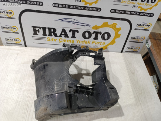 51117386362 BMW F30 F31 SAĞ SİS FAR BRAKETİ