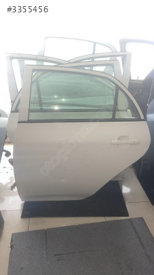 Toyota corolla sol arka kapı orijinal temiz
