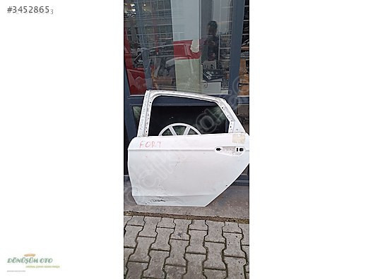 FORD FOCUS 3 STATİON VAGON ÇIKMA SOL ARKA KAPI