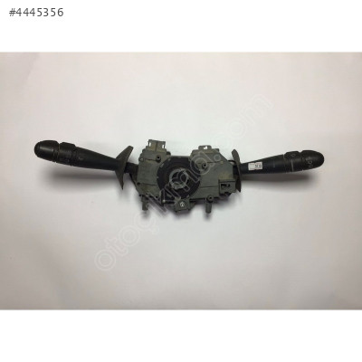 Renault Scenic Far Sinyal Kolu