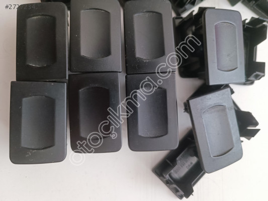 1J0858180B Golf 4 ve Bora Gögüslük Boş kapak