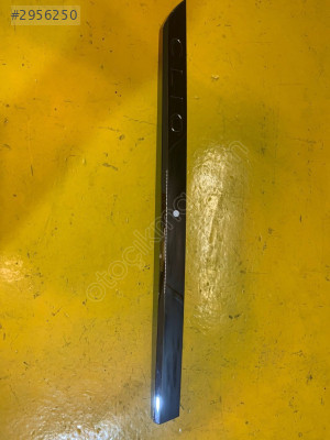 Renault Clio IV Trim Prog Eşiği Krom Sağ 828760551R
