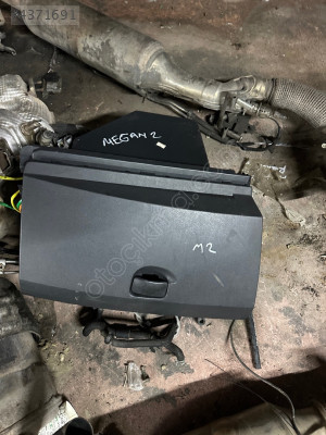 MEGANE 2 TORPİDO KAPAĞI ORJİNAAL ÇIKMA PARÇAA