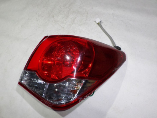 96829828 Stop Lambası Dış Sağ Chevrolet Cruze J300 10-
