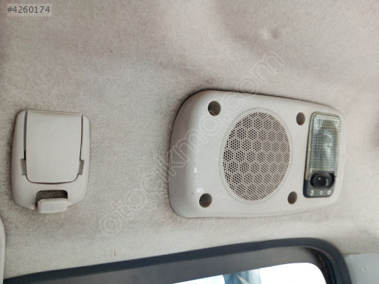 Peugeot partner arka tavan lambası ve hoparlör kapağı takim